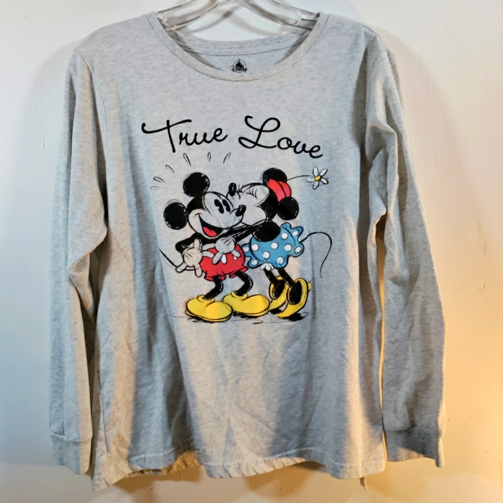 Mickey and Minnie Disney sweatshirt